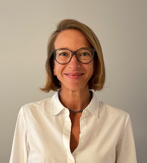 Hélène DESLIENS , intervenante au RCyber Nouvelle Aquitaine